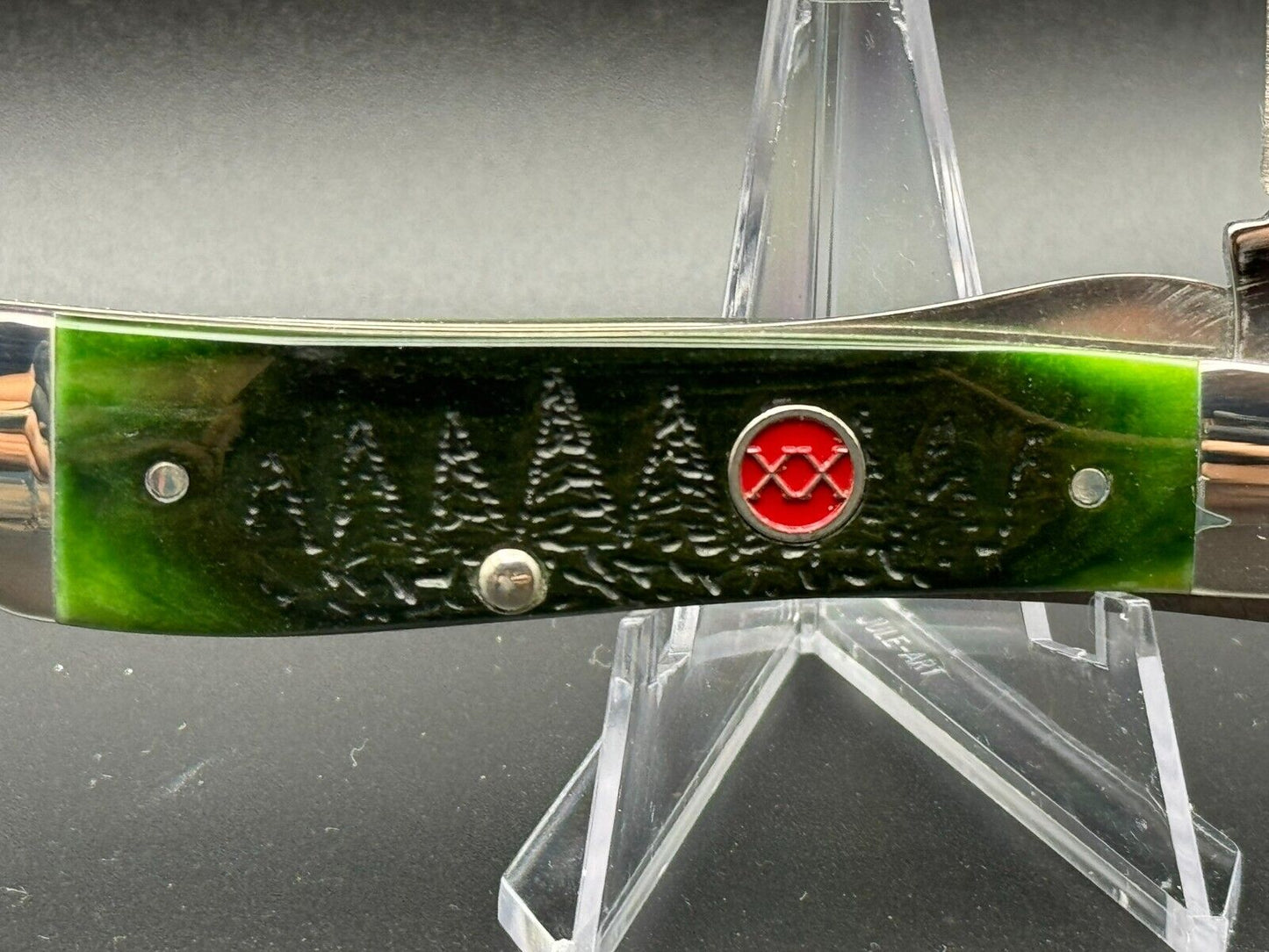 2002 CASE XX RUSSLOCK RED SHEILD GREEN CHRISTMAS TREE KNIFE 61953L SS