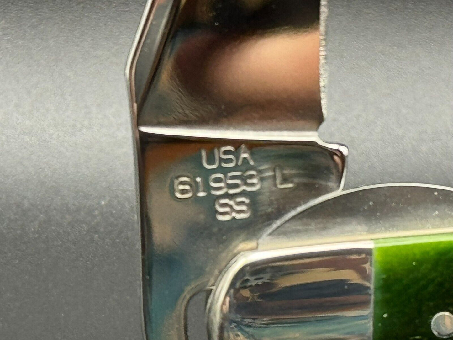 2002 CASE XX RUSSLOCK RED SHEILD GREEN CHRISTMAS TREE KNIFE 61953L SS